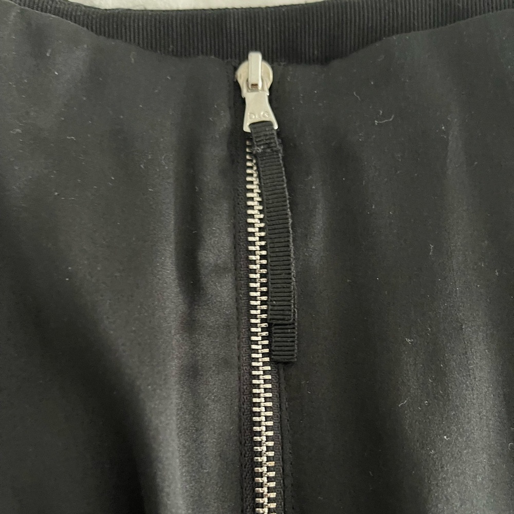Knee length silk D&G dress- color black as good as new! Size S
